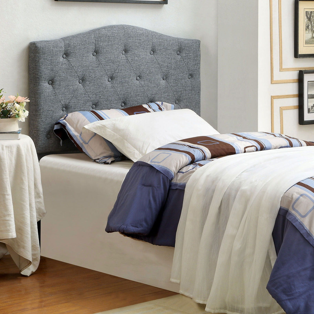 Alipaz - Upholstered Headboard