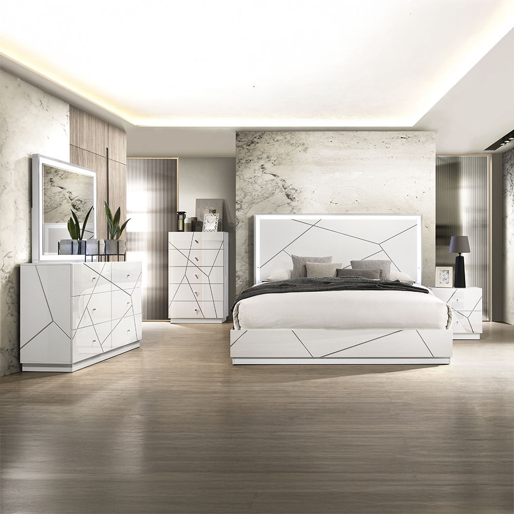 Esther - Mirror With LED - White / Silver