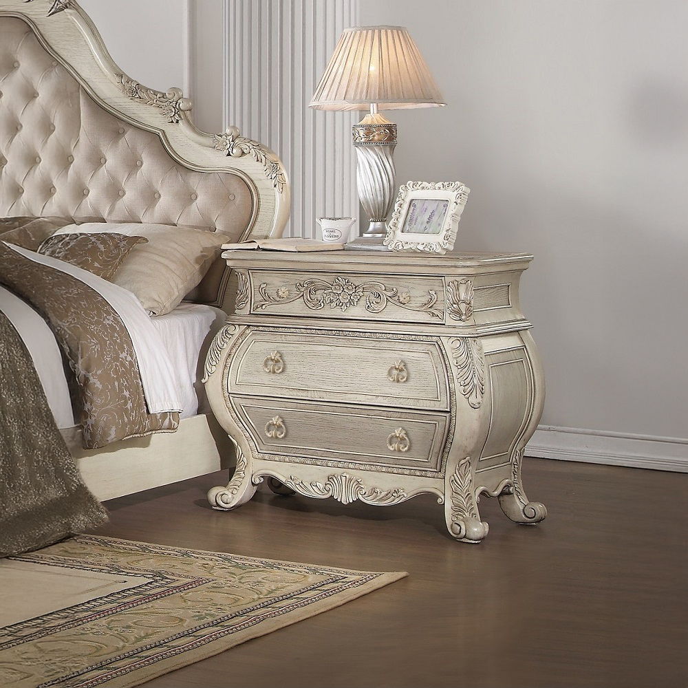 Ragenardus - Nightstand