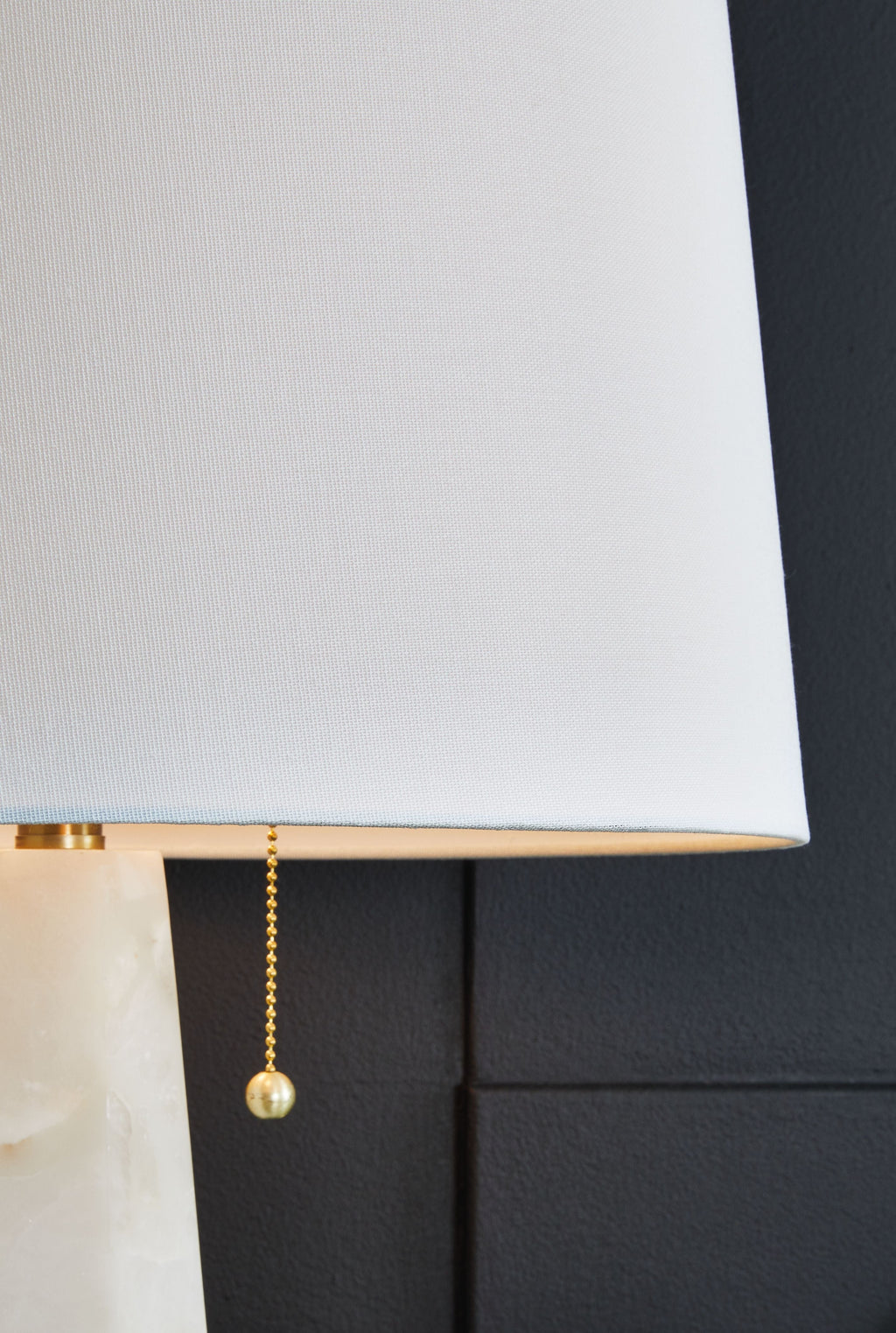 Laurellen - Alabaster Table Lamp - White