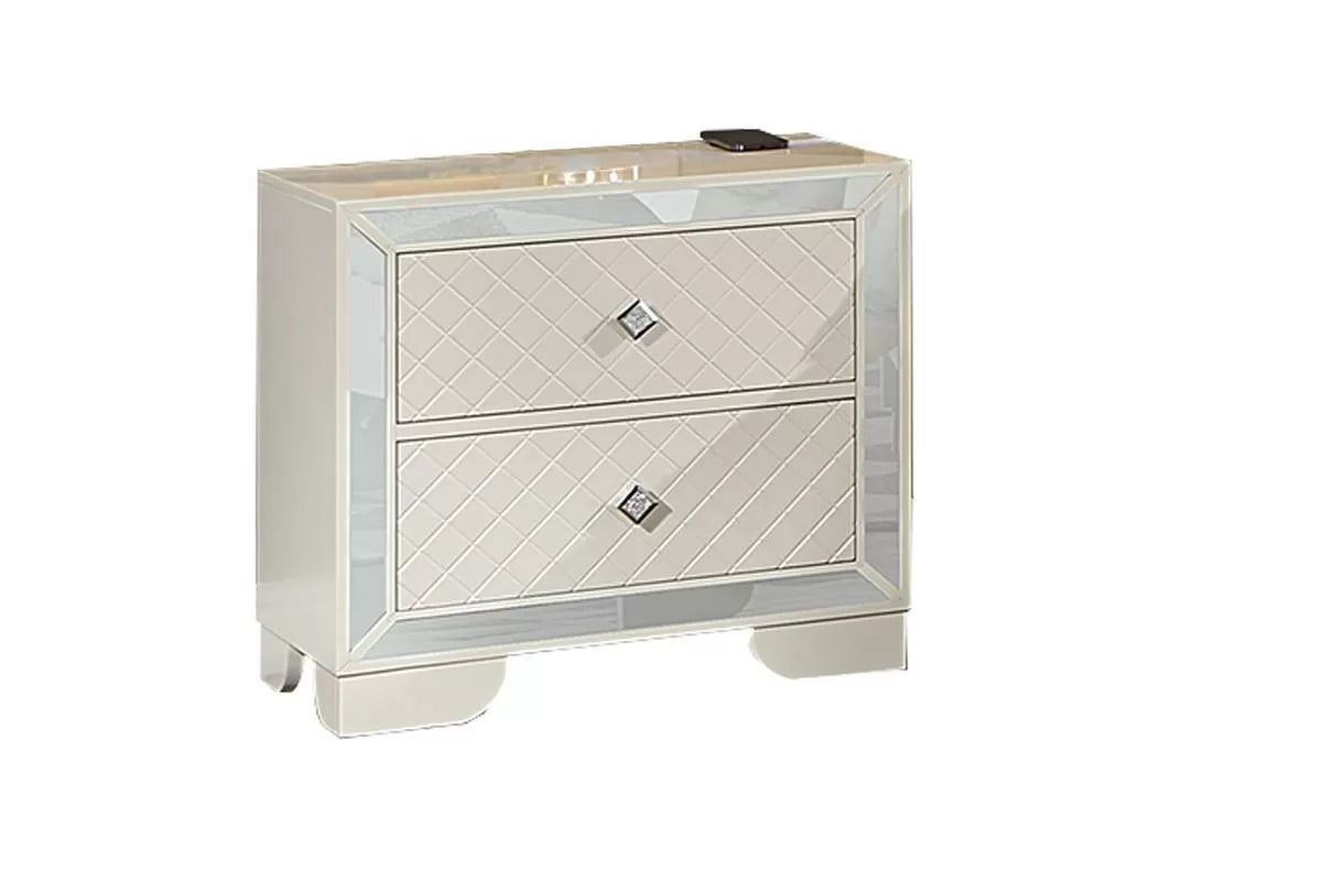 Nightstand – Built-In Wireless Charging (F5566)
