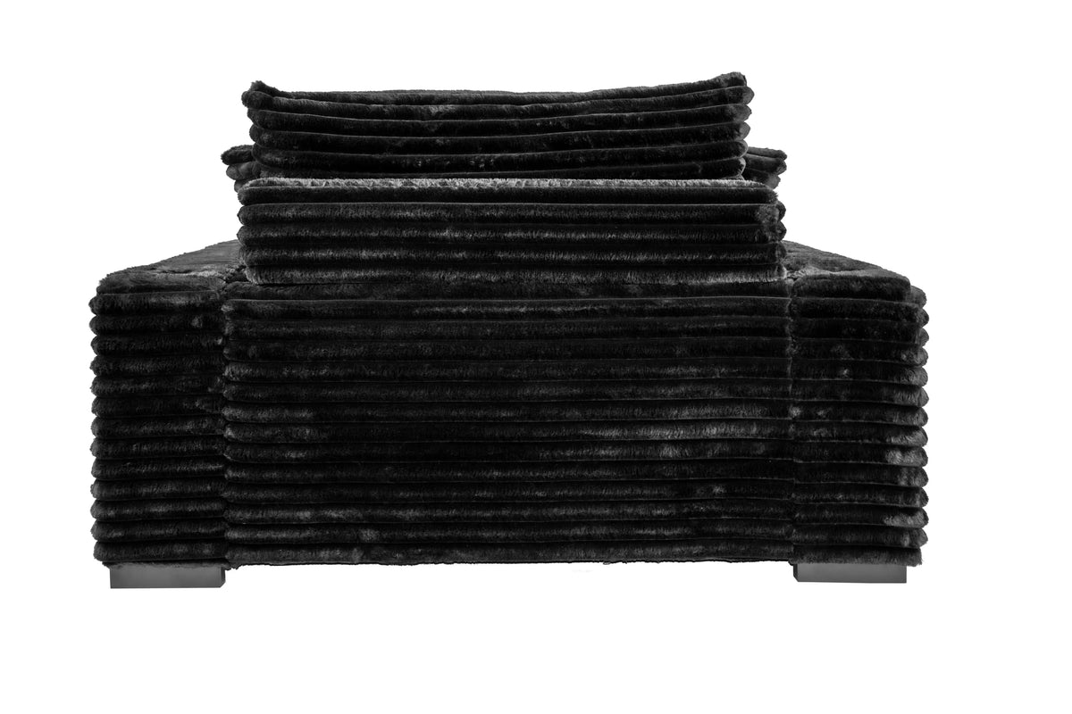 Chaise Lounge – W/2 Cup Holders & USB Ports – Black (F8327)
