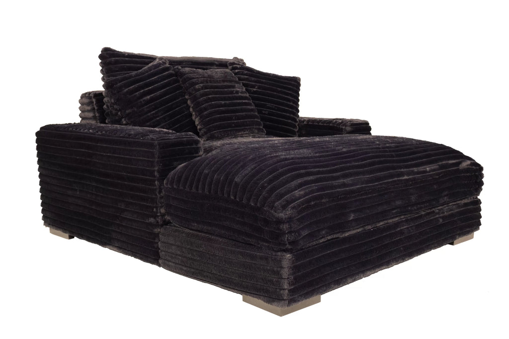 Chaise Lounge – W/2 Cup Holders & USB Ports – Black (F8327)